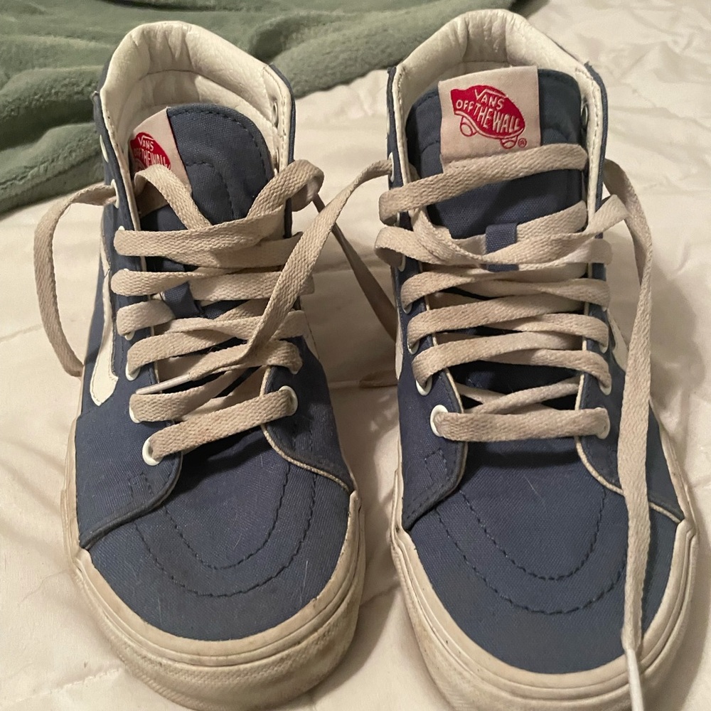 Vans - Picture 2 of 3